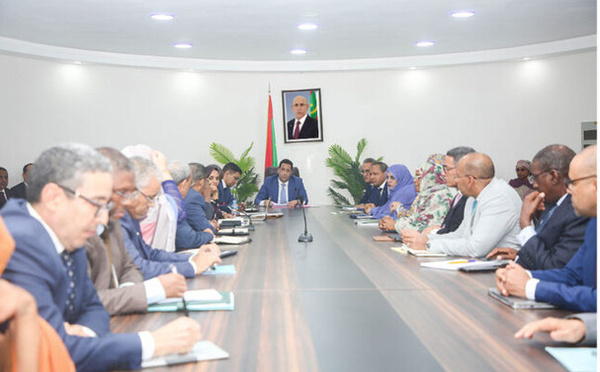 Le Premier ministre préside une réunion ministérielle consacrée à la préparation de la phase II du programme de développement de Nouakchott et du programme d’urgence pour la généralisation de l’accès aux services de base